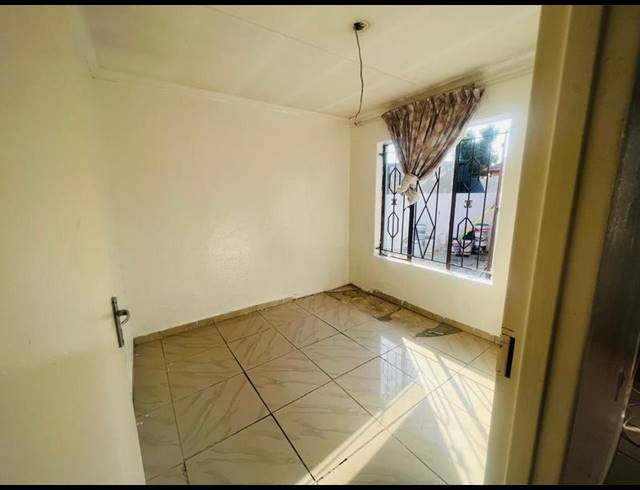 3 BEDROOM HOUSE FOR SALE IN DANVILLE